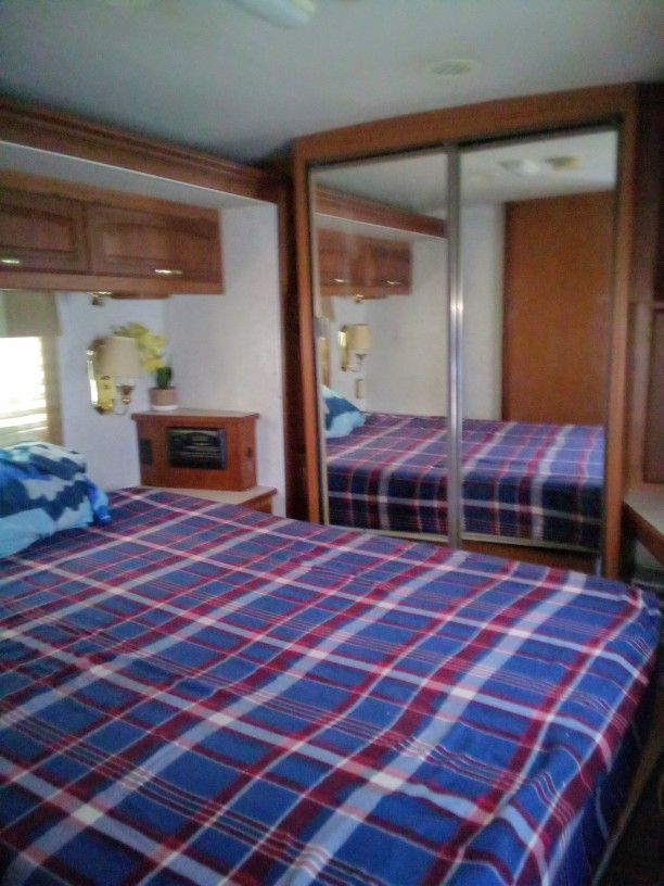2000 Ford Sunflyer