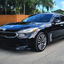 2018 KIA STINGER PREMIUM SEDAN