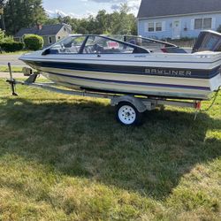 1987 Bayliner Capris