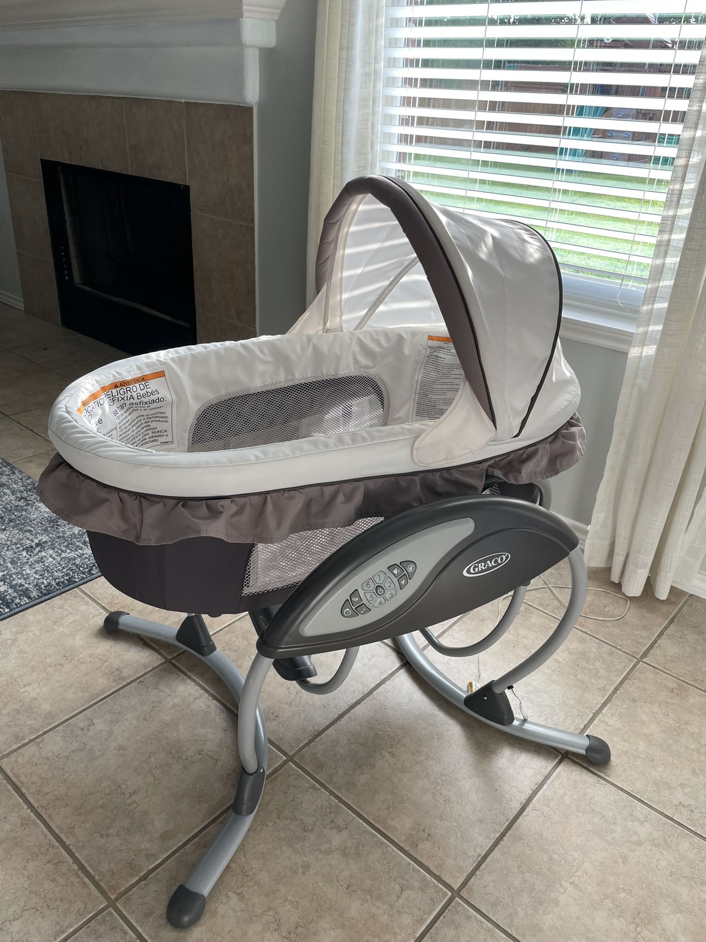 Graco Swing And Bouncer for Sale in Baytown, TX OfferUp