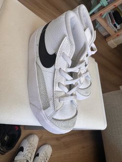 toddler Nike Blazer Mid ’77s, size 9C