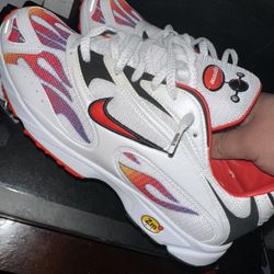Supreme X Nike Zoom Streak Spec Plus 