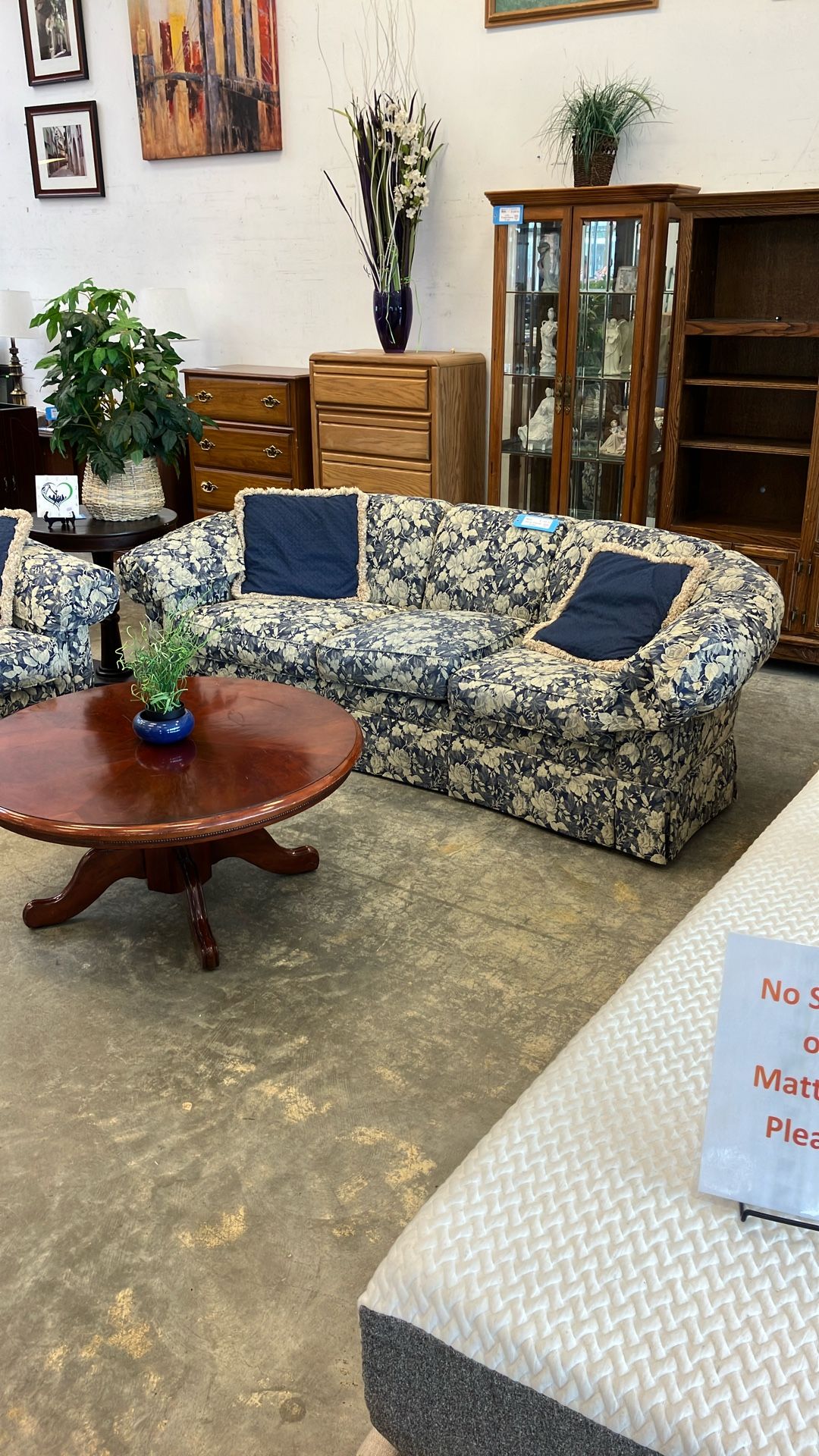Floral Flex Steel Couch