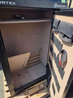 Canon 49 gun safe black