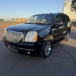 2008 GMC Yukon Denali • Sport Utility 4D 6.2L V8 Send Offers