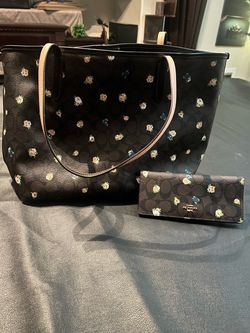 Coach tote handbag and wallet