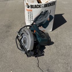 Black And Decker Circular Saw