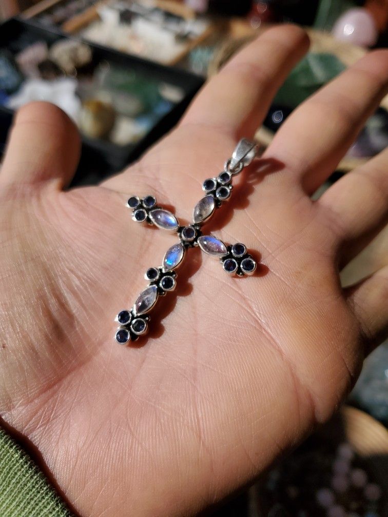 925 Sterling Silver Cross Rainbow moonstone & Iolite.