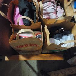 Women's Clothing 