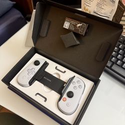 Backbone USB C Playstation Controller for Mobile Gaming