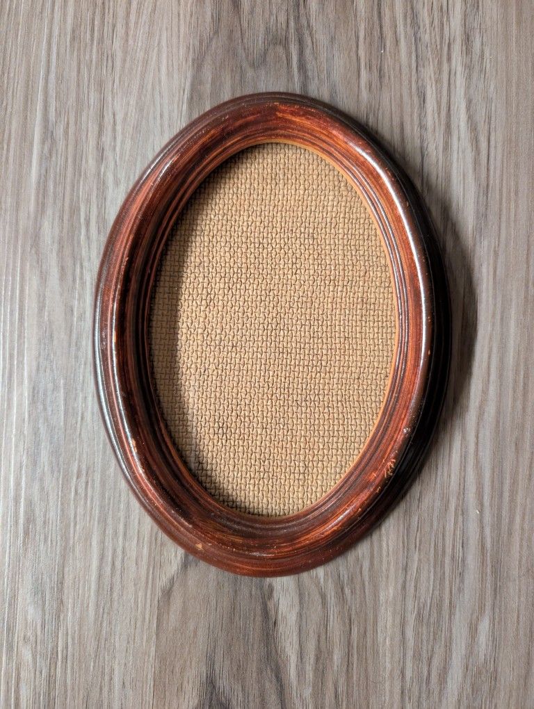 Oval Picture Frame 