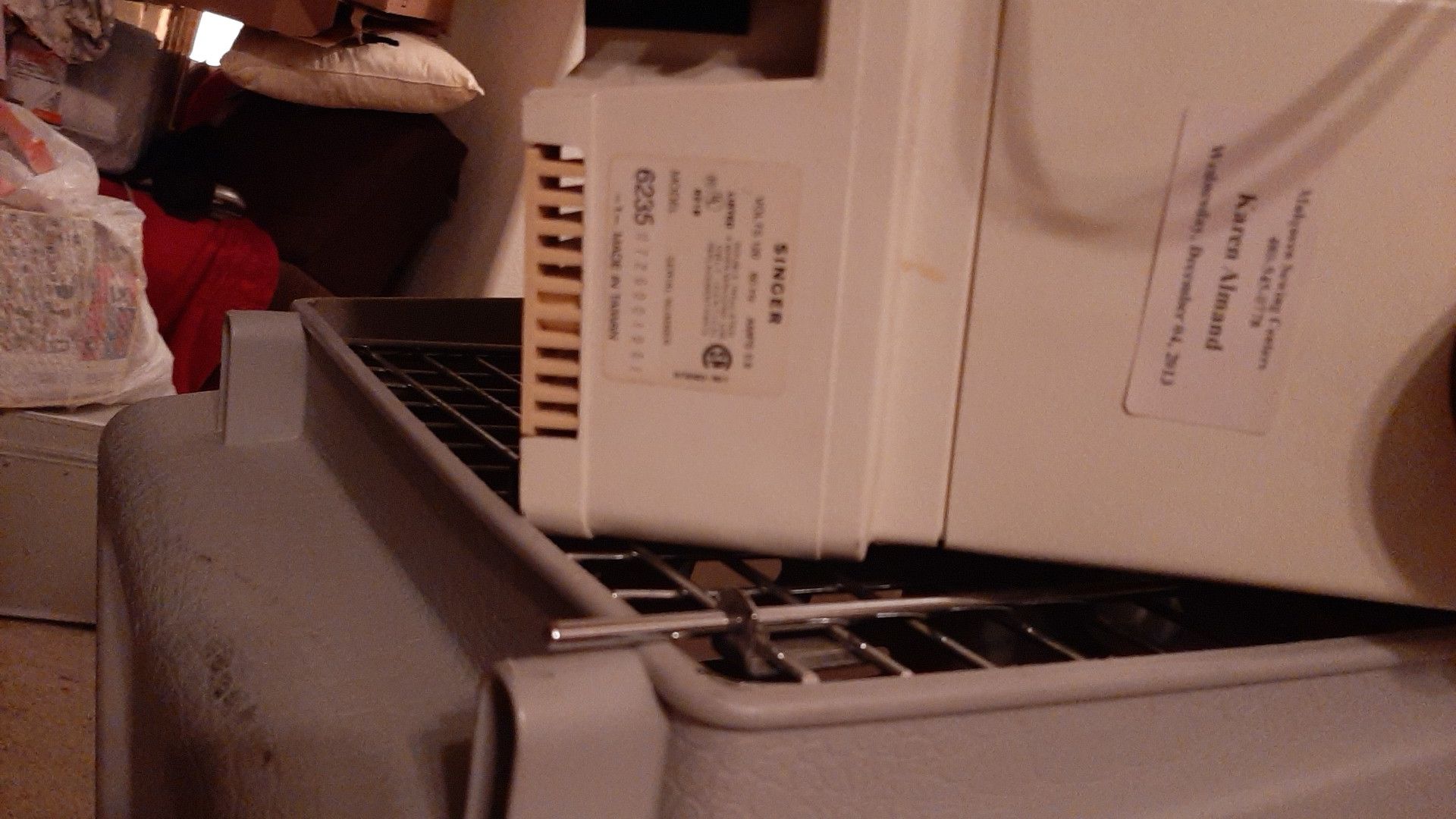 Singer 6235 sewing machine for Sale in Mesa, AZ - OfferUp