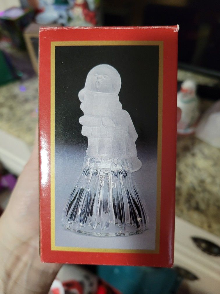 Centurion Collection Singing Caroler Bell