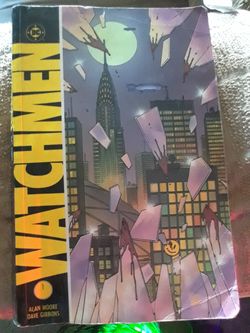 Watchmen graphic novel (comicbook)