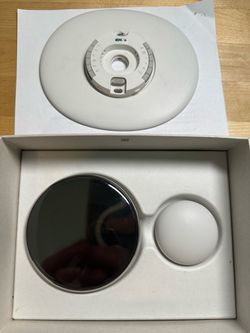 Google Nest 4th Gen Learning Thermostat with sensor