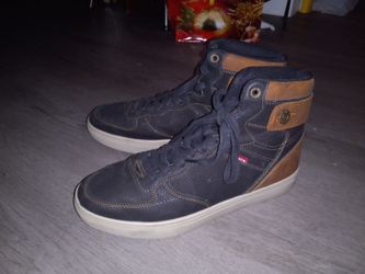 Levi's mens size 12 high top sneakers