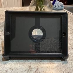 OtterBox Defender Case for Ipad 5th Gen