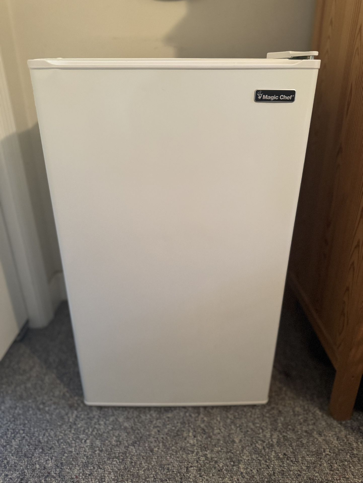 Magic Chef Mini Fridge 3.3 cu. ft