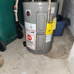 Rheem 30 Gallon Electric Water Heater