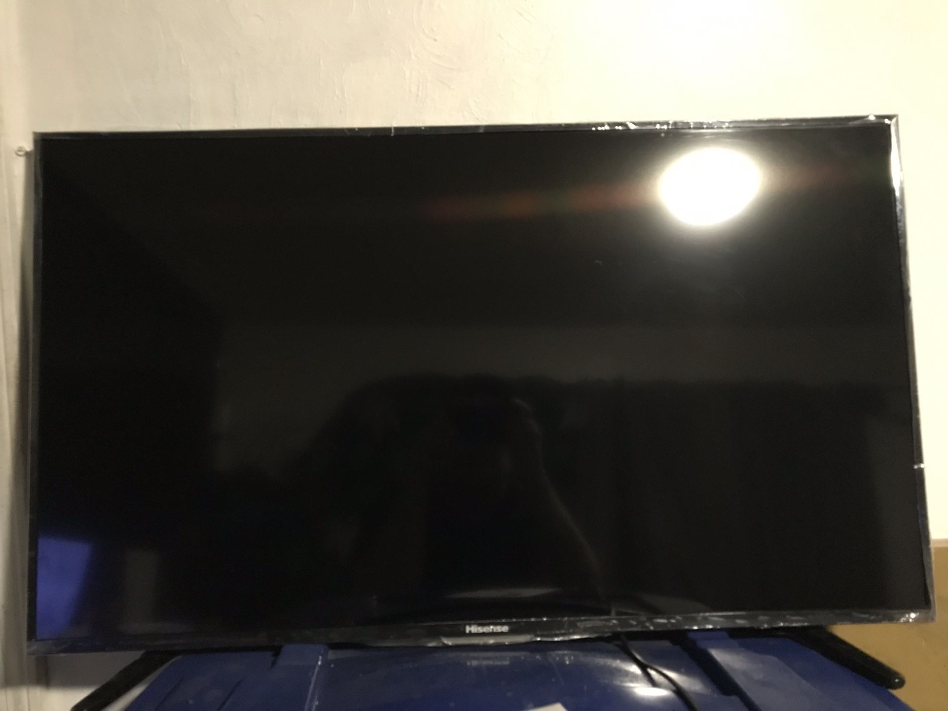 Roku 43" Select Series 4K HDR Smart Roku TV