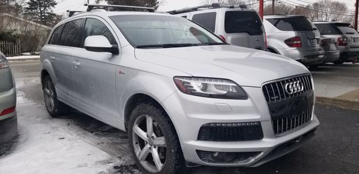 Gorgeous Audi Q7 S line