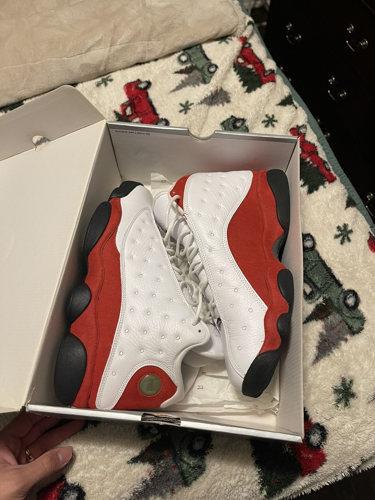 Chicago 13s VNDS SIZE 10.5