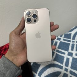 iPhone 16 Pro Max 