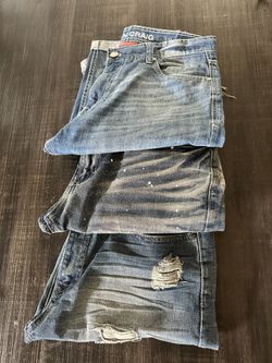 Mens .. Jean Shorts .. .. 20$ a Pc Or 3 For 50$