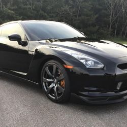 2009 Nissan GT-R  42,000