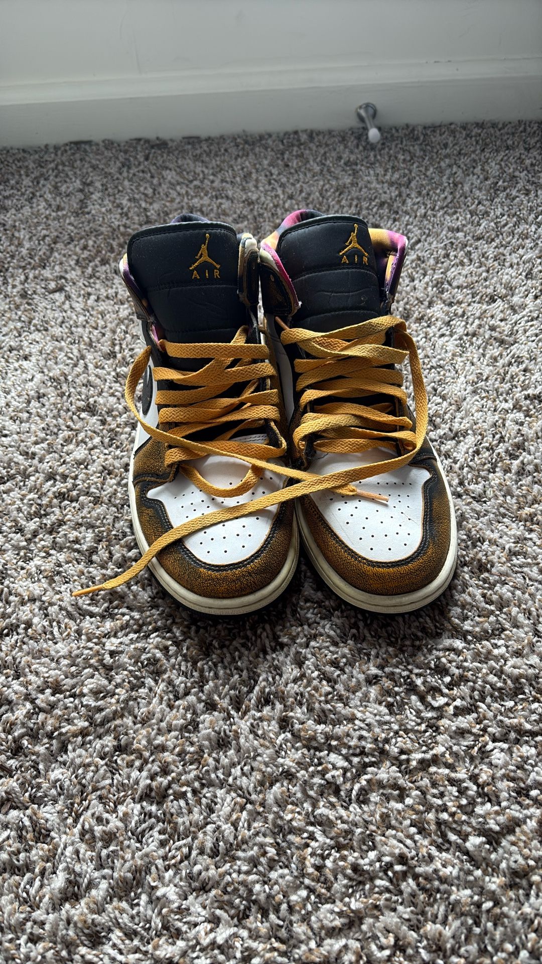 Jordan 1 Mid
