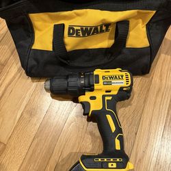 Atomic 20V Max DeWalt Cordless Drill/Driver