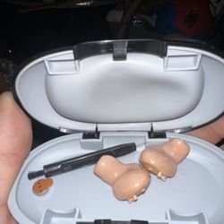 Digital Hearing Aids Pair w/ Charging Case – Tested Powers On – Pre-Owned
