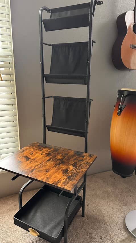 Vinyl Stand