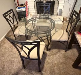 Complete table set