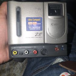 Canon ZR Mini DV Recorder good Working Order