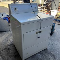 Vendo Esta Secadora De Gas Marca Kenmore…I’m Selling this Kenmore Dryer In North Rialto Ca For $50 Dls