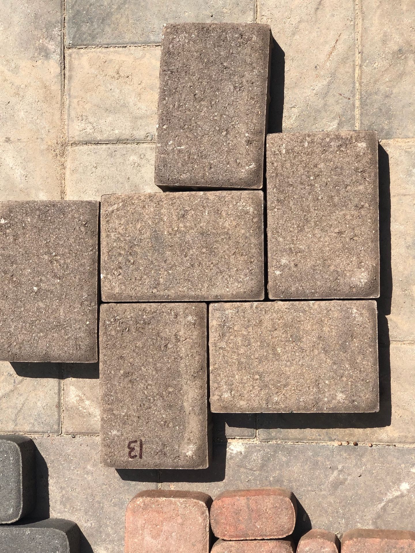 6x9 Sierra Blend Cambridge Seconds in Pavers/ 0.99 sq ft - Landscaping Materials