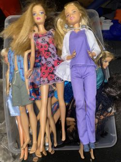 Barbies toys collection 