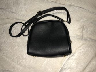 Crossbody purse