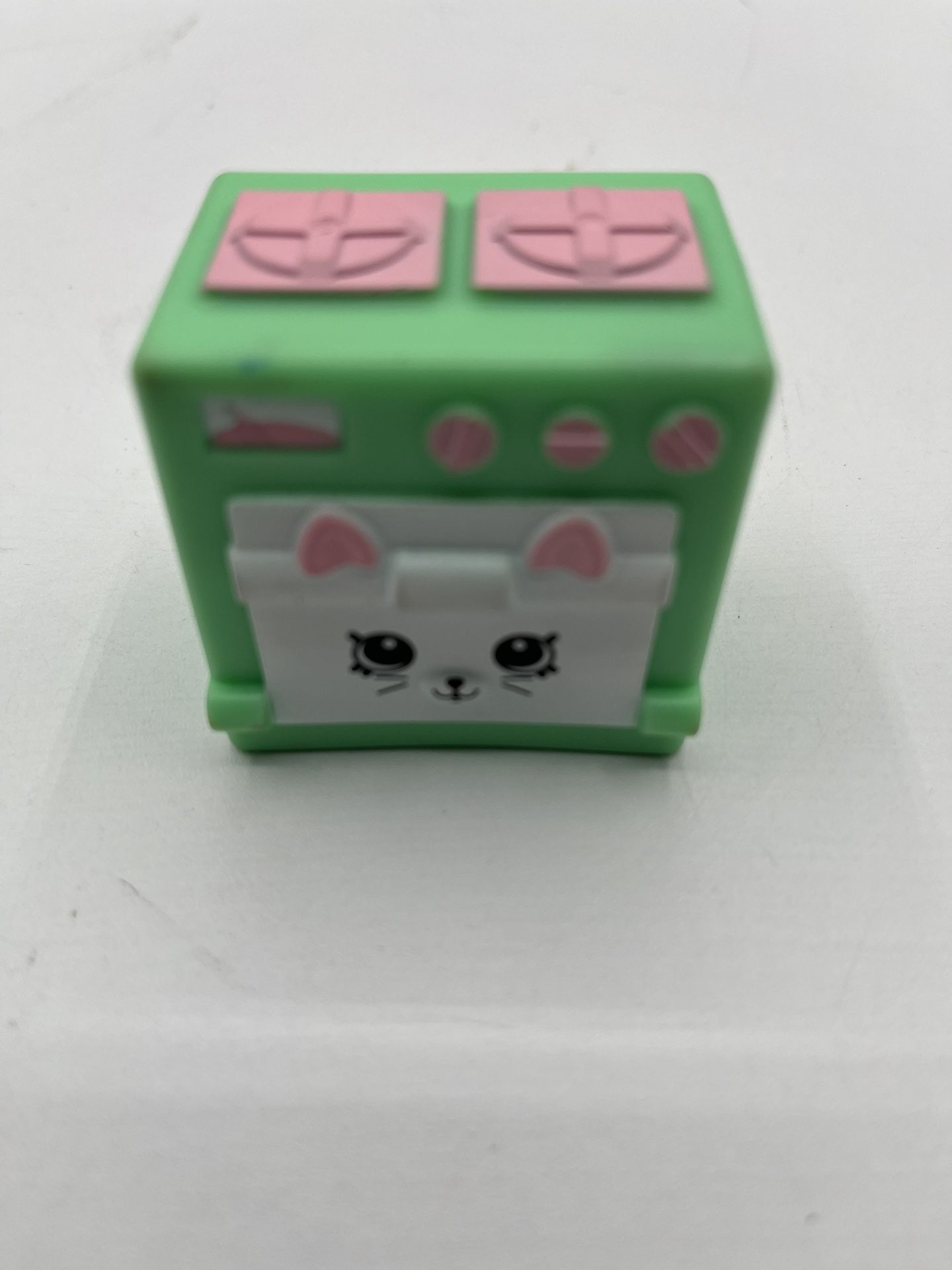 Shopkins Toys Kitty Oven Replacement Piece