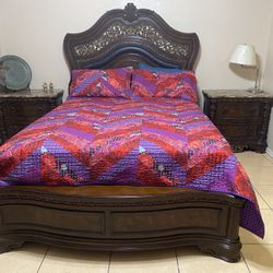 Queen Bedroom Set