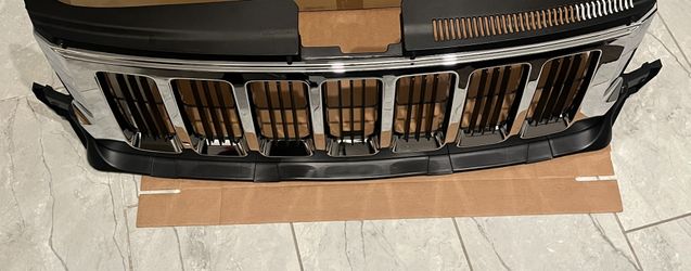 2011 2012 2013 Jeep Grand Cherokee Front Upper Grill Grille Chrome