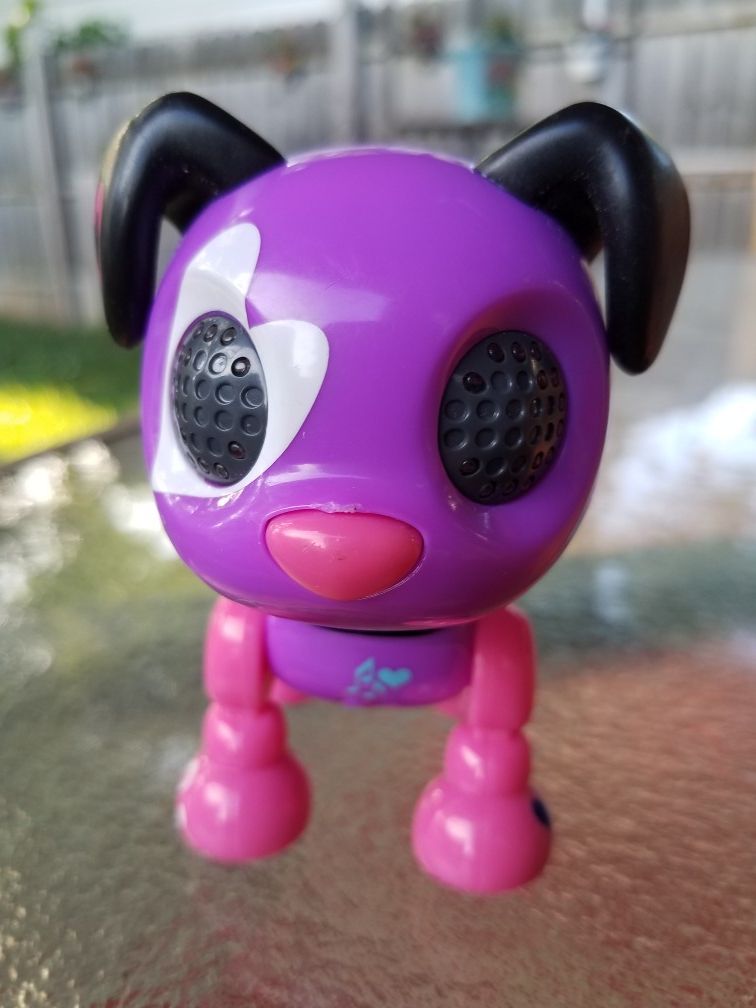 Zoomer Zupps Tiny Pups interactive toy