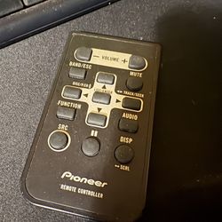 Pioneer DEH-3200UB Car Stereo