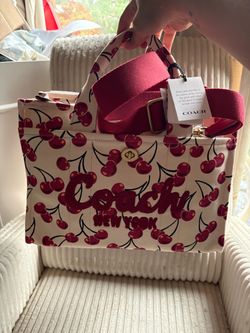 COACH Cargo Tote 26 w Cherry Print/Embroidery NWT ✨🍒