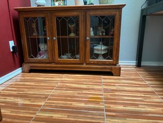 Sofa table/cabinet
