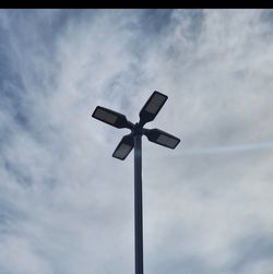 25 ft Light Pole  LED Fixture Head
