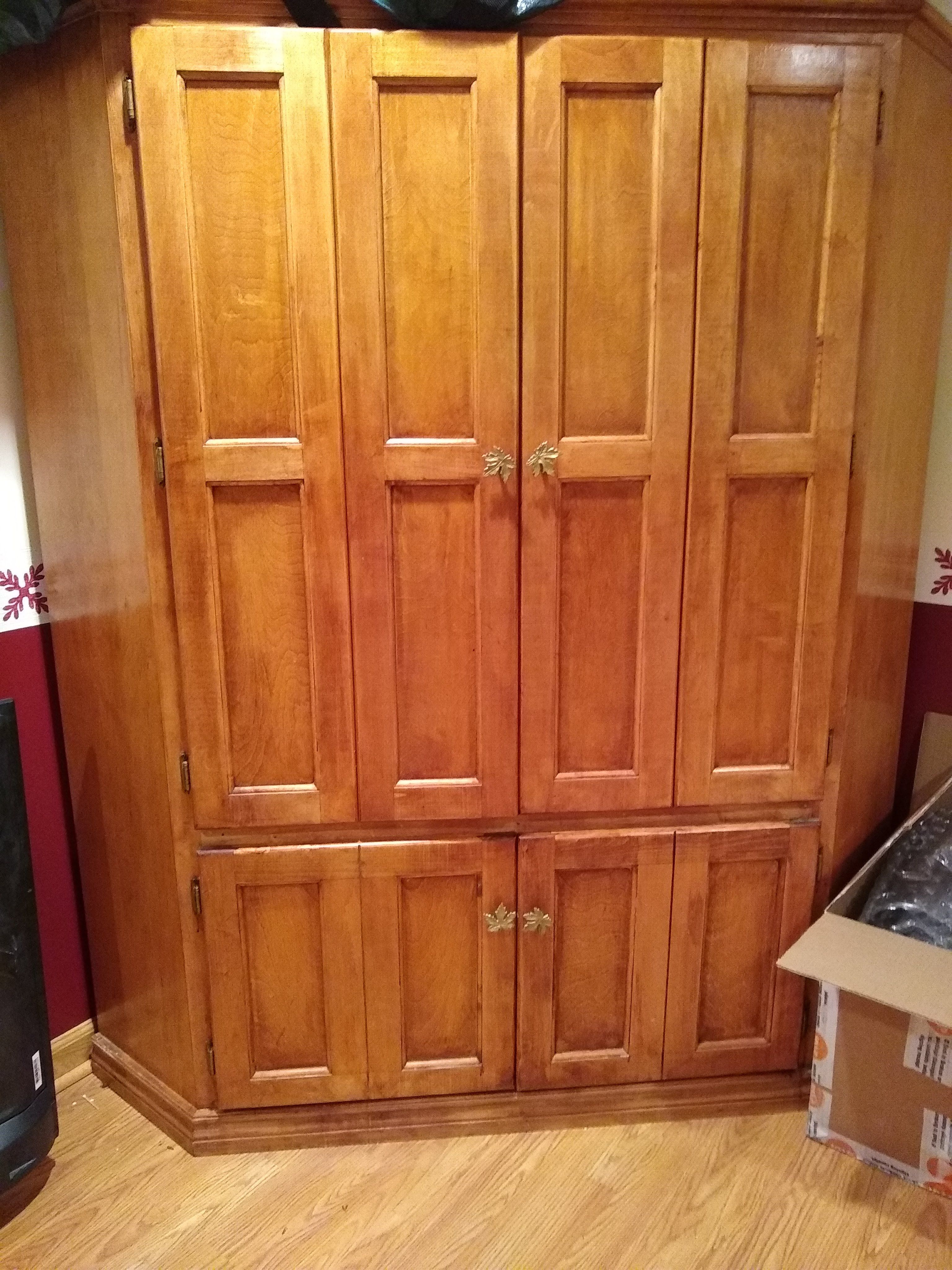 Very large Corner Cabinet Hutch approx 6' tall by 5' wide (has one shelf inside and lower cabinets (Belcamp MD)