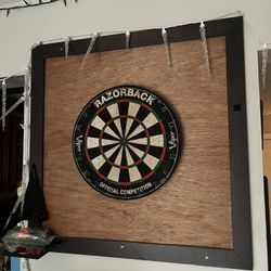 Viper Razorback Dartboard With Framed Wooden Backboard