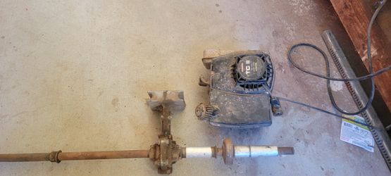 Small Tecumseh 2 Stroke Motor And Drive Axle